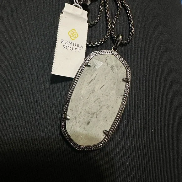 Kendra Scott prototype stone Ried Pendant Necklace in gunmetal - Picture 1 of 2